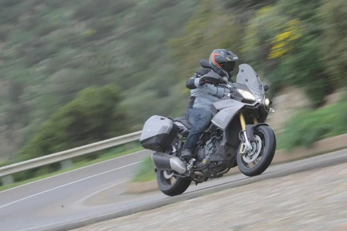 Aprilia Caponord 1200 (13)