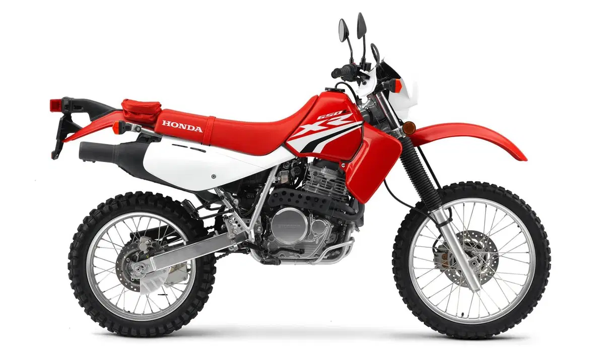 Honda XR650L 2021 anche in Italia? La risposta di Redmoto (2)