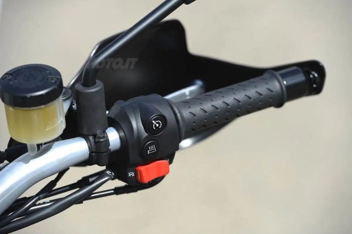 Aprilia Caponord 1200 (34)