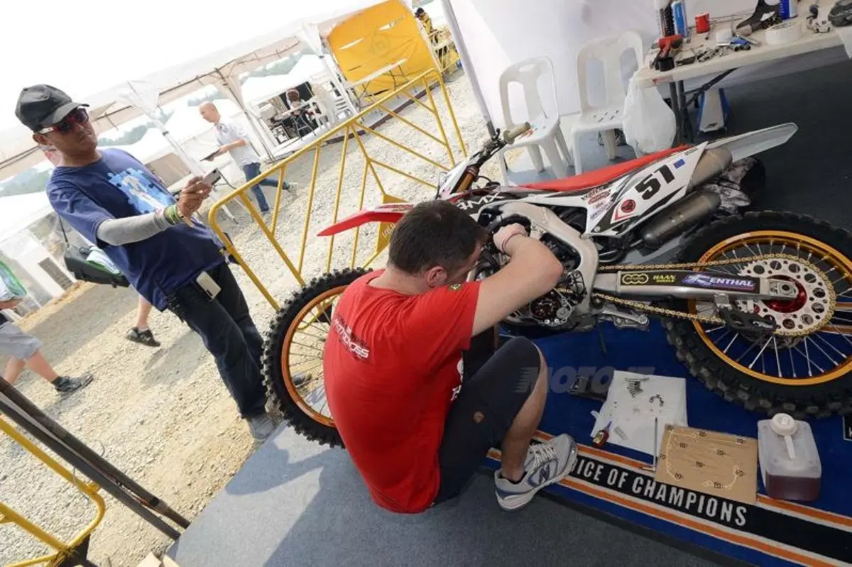Le foto più spettacolari del GP di Thailandia (33)