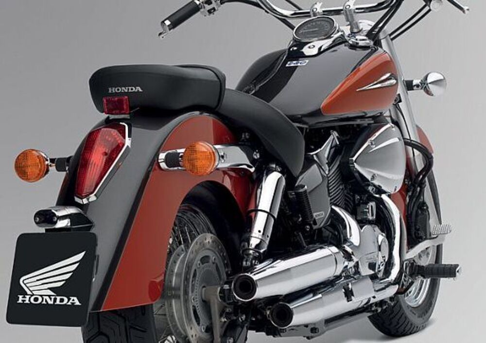 Honda Shadow 750 (2012) (4)