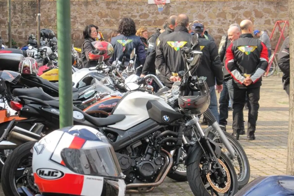 Yellow Fire, il motoclub della Guardia di Finanza (2)