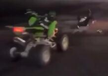 Moto crash: il quad ha voluto fare giustizia da solo [VIDEO VIRALE]