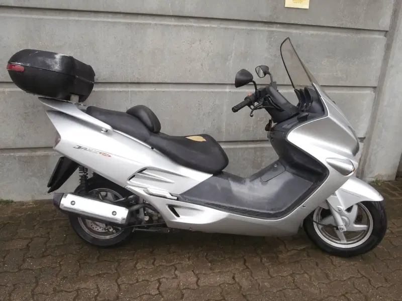 Honda Jazz 250 (2001 - 06) (8)