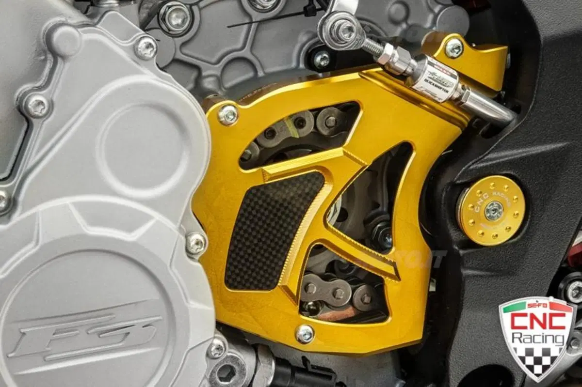 CNC Racing per MV Agusta F3 (30)