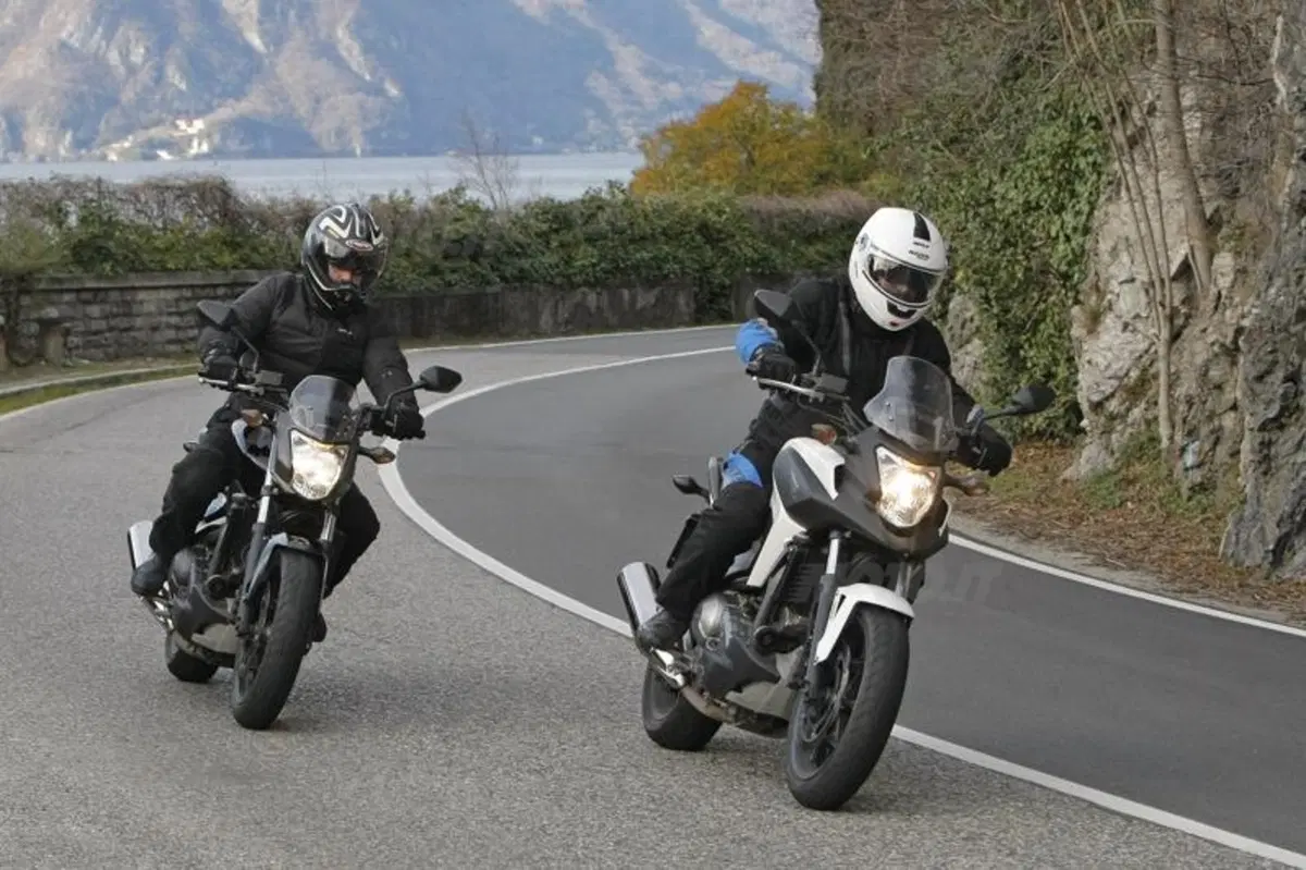 Honda NC700S ed X s.d.f.  (2)