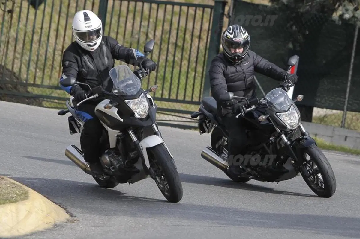 Honda NC700S ed X s.d.f.  (10)