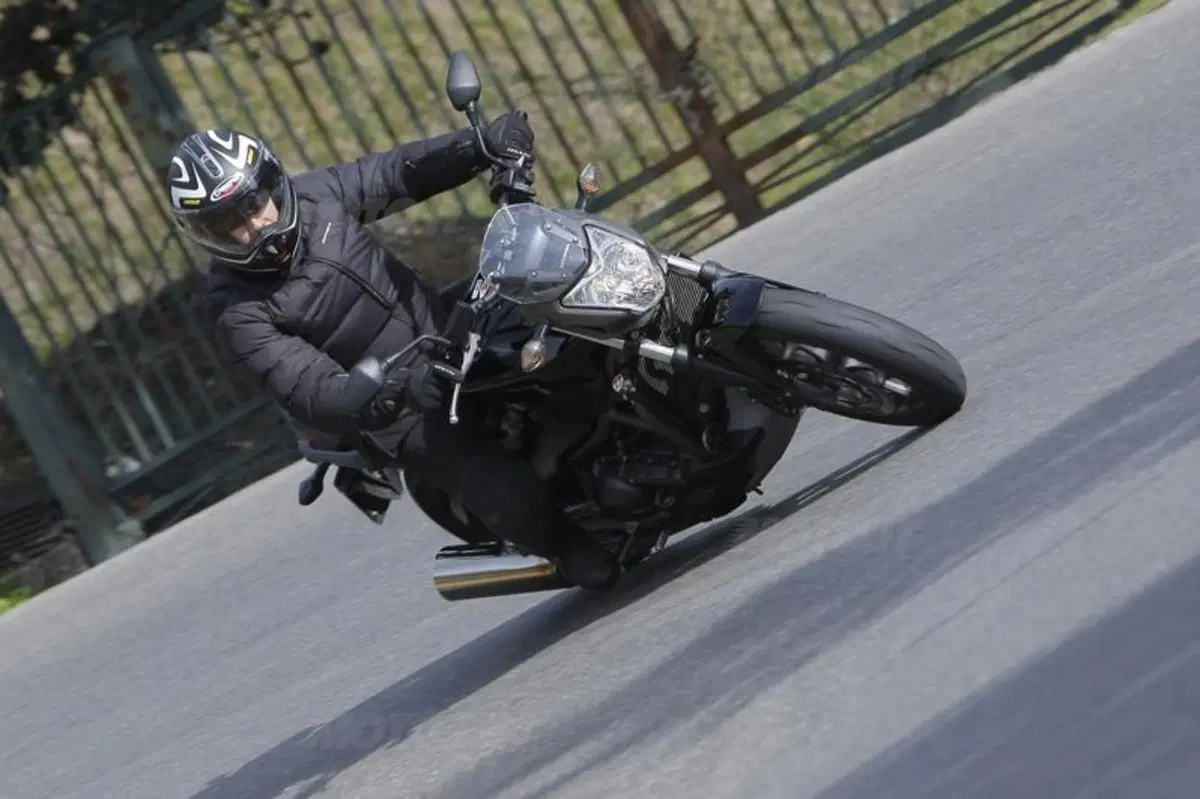 Honda NC700S ed X s.d.f.  (23)