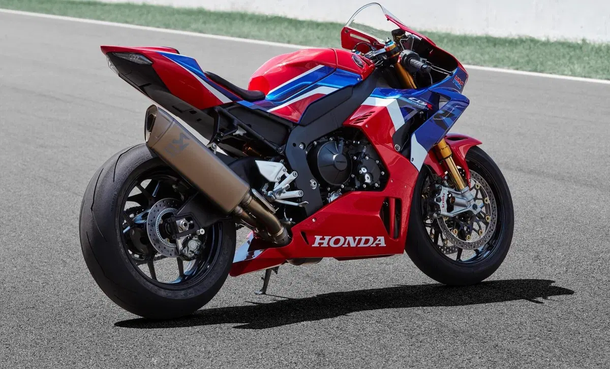 Honda CBR 1000 RR CBR 1000 RR-R Fireblade SP Carbon (2021) (3)
