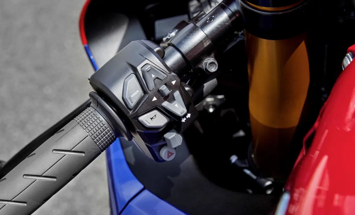 Honda CBR 1000 RR CBR 1000 RR-R Fireblade SP Carbon (2021) (7)