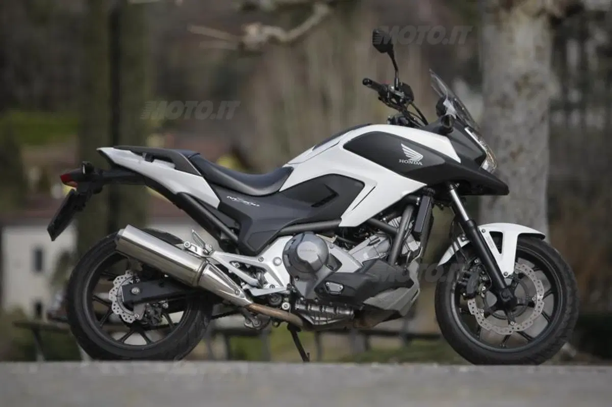 Honda NC700S ed X s.d.f.  (36)