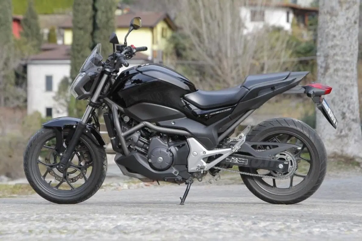 Honda NC700S ed X s.d.f.  (39)
