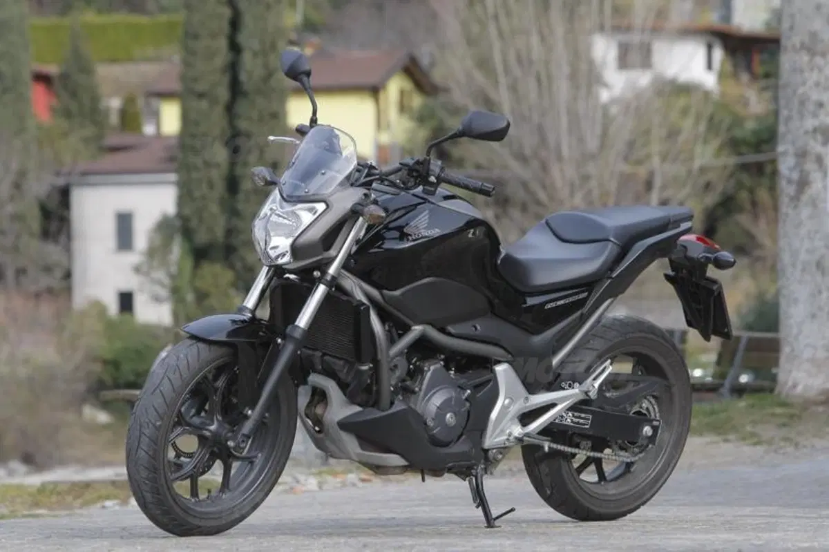 Honda NC700S ed X s.d.f.  (40)