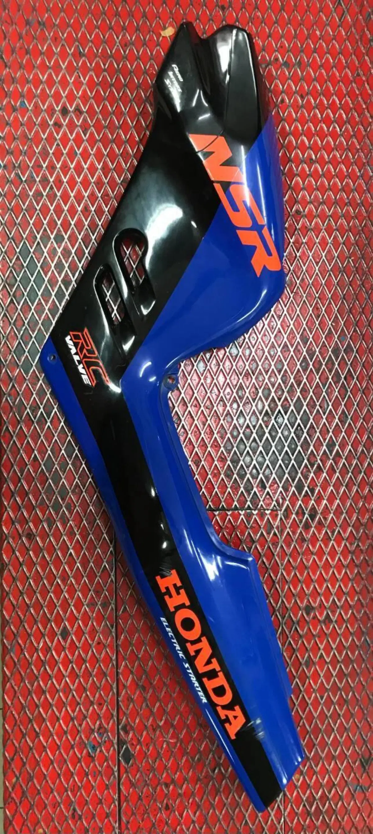 Honda NSR125 BLU carena lat sx - SL Holeshot (4)