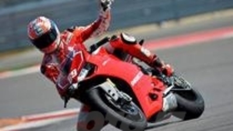 Nicky Hayden e Ben Spies in pista ad Austin con la Ducati 1199 Panigale R