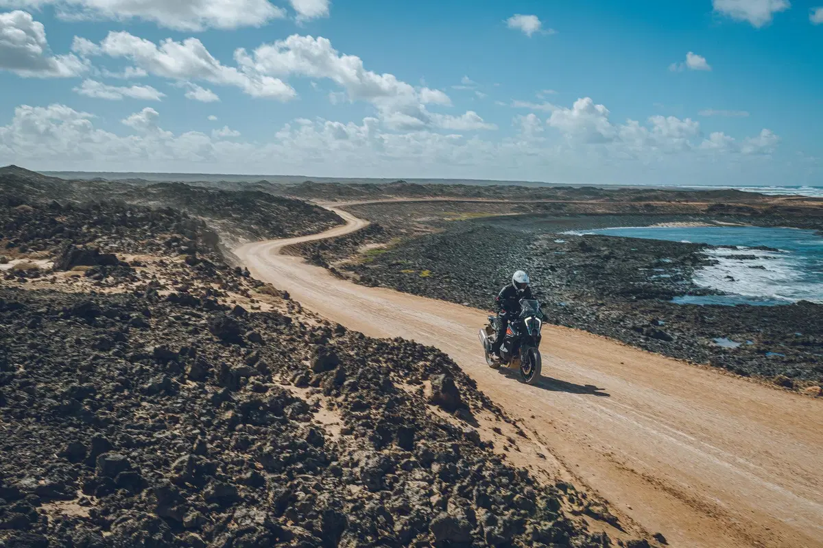 KTM 1290 SUPER ADVENTURE S Test 2021: 160 cv, elettronica al top (6)