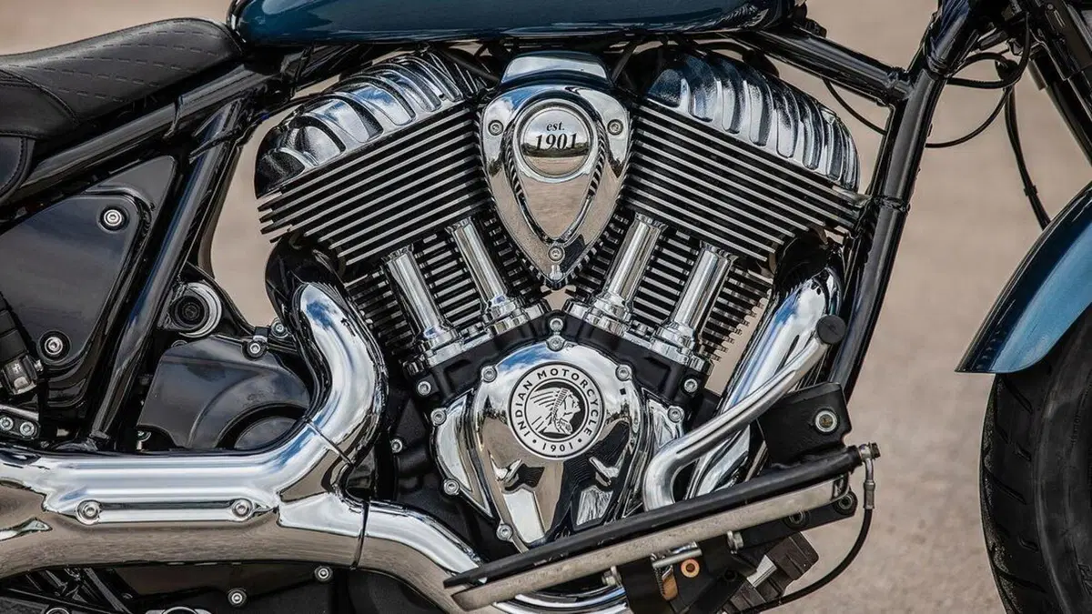 Indian 2021: tre nuove cruiser Chief per il centenario. Foto e prezzi (11)