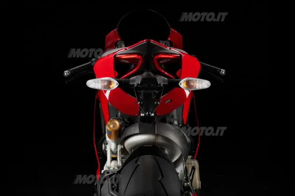 Claudio Domenicali: “La Panigale R incorpora il massimo delle tecnologie disponibili”  (4)