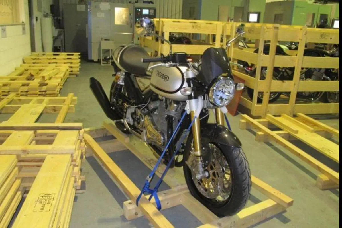Norton cambia casa (2)