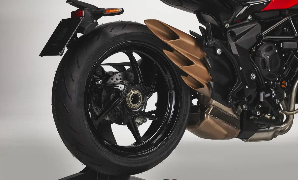 MV Agusta Brutale 800 Brutale 800 Rosso (2021 - 23) (11)