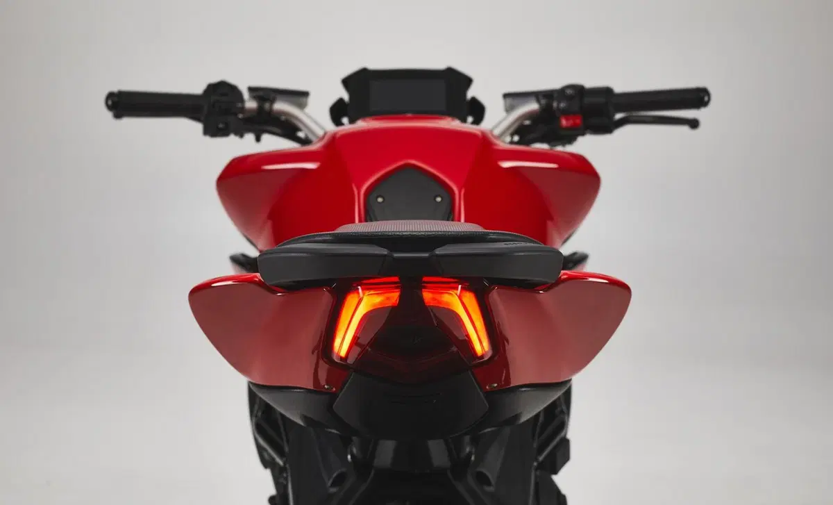MV Agusta Brutale 800 Brutale 800 Rosso (2021 - 23) (12)