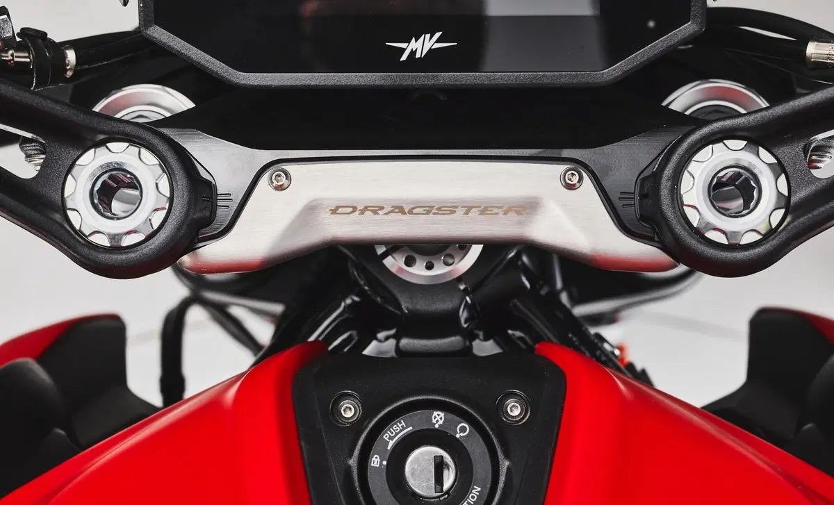 MV Agusta Dragster 800 Dragster 800 Rosso (2021 - 23) (14)