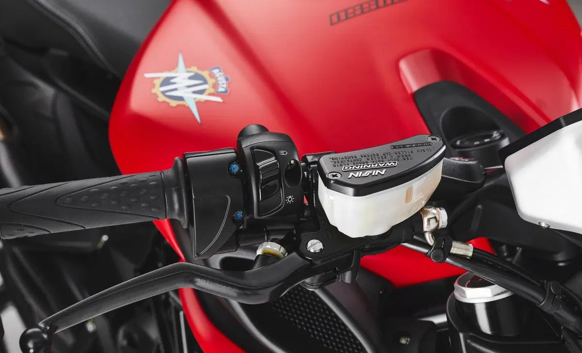 MV Agusta Dragster 800 Dragster 800 Rosso (2021 - 23) (18)