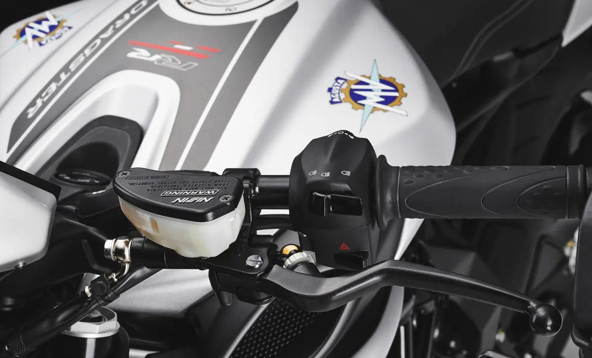 MV Agusta Dragster 800 Dragster 800 RR (2021 - 23) (9)