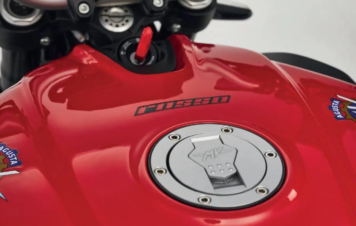 MV Agusta gamma Brutale 800 m.y. 2021: sono tre le versioni (5)
