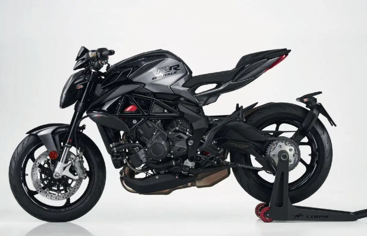 MV Agusta gamma Brutale 800 m.y. 2021: sono tre le versioni (2)