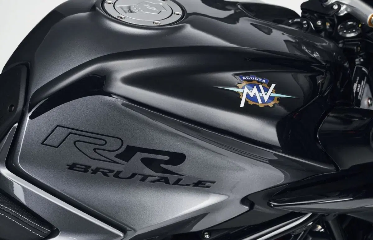 MV Agusta gamma Brutale 800 m.y. 2021: sono tre le versioni (5)