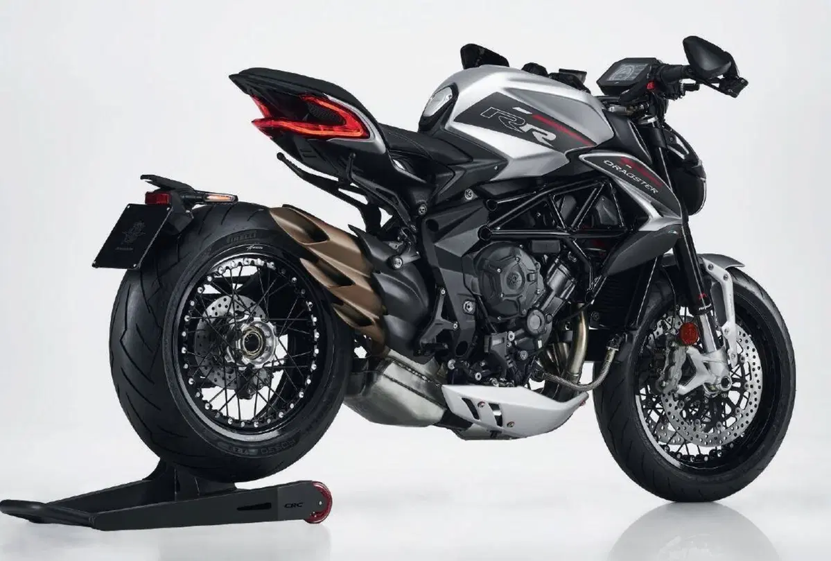 MV Agusta Dragster 800 m.y. 2021: quattro le versioni (4)