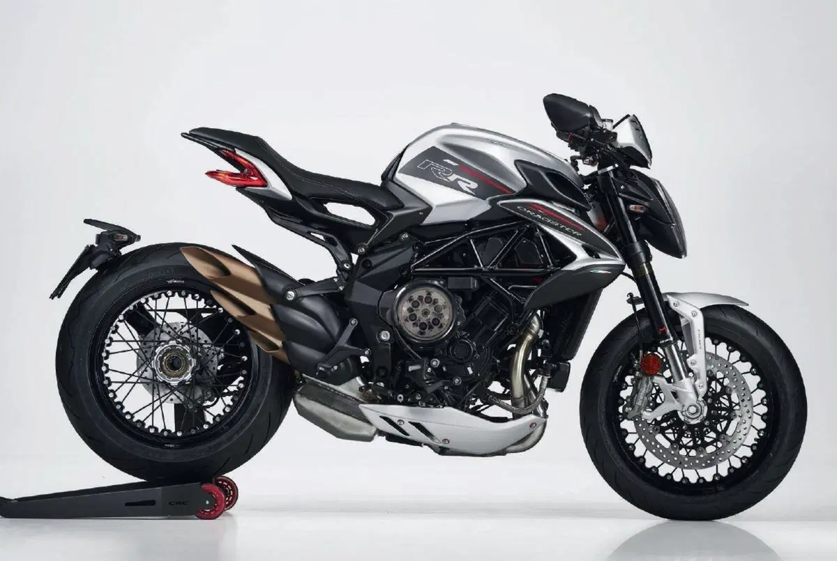 MV Agusta Dragster 800 m.y. 2021: quattro le versioni
