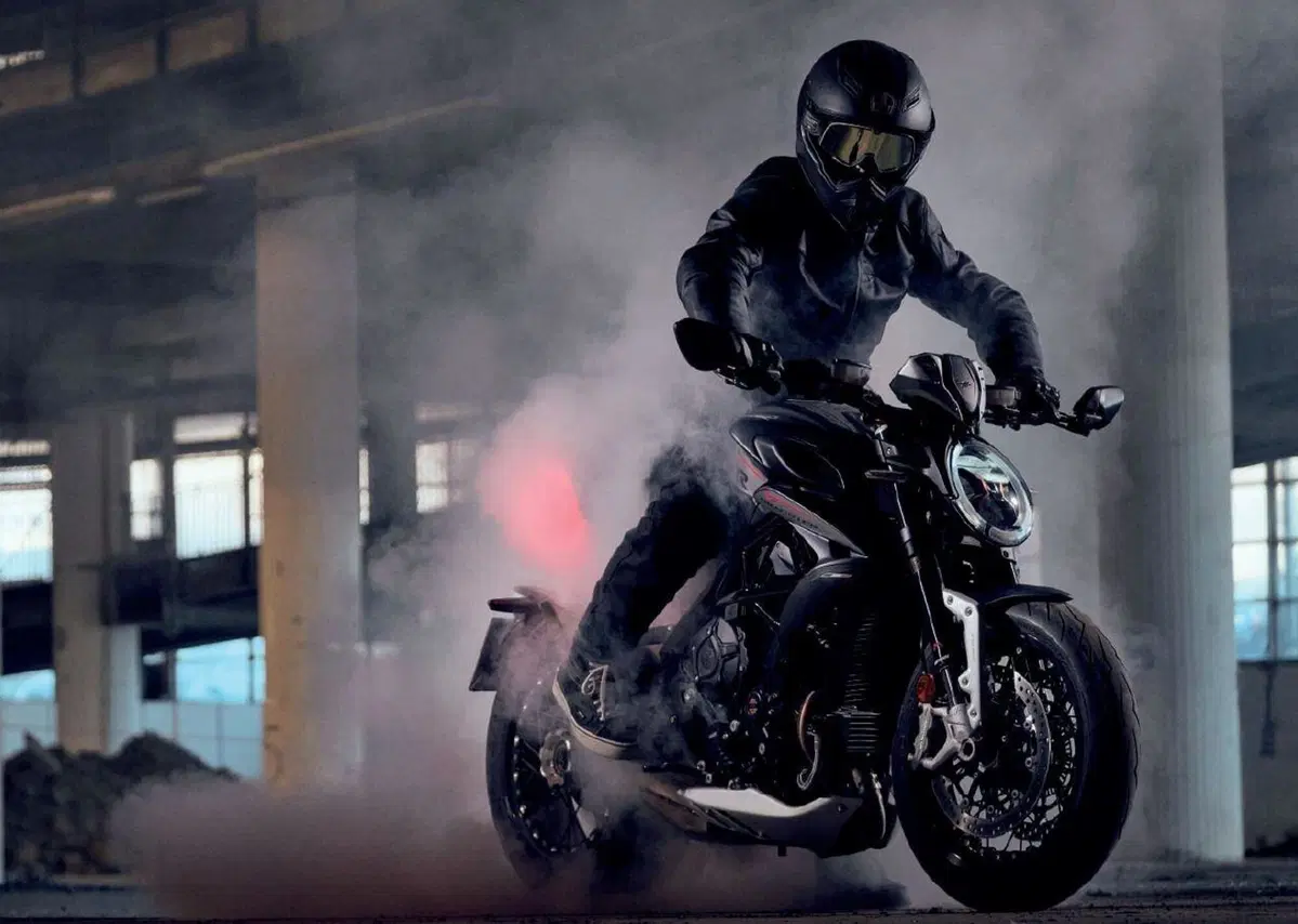 MV Agusta Dragster 800 m.y. 2021: quattro le versioni (6)