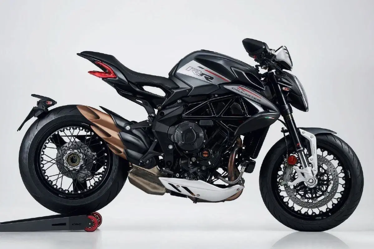 MV Agusta Dragster 800 m.y. 2021: quattro le versioni (2)