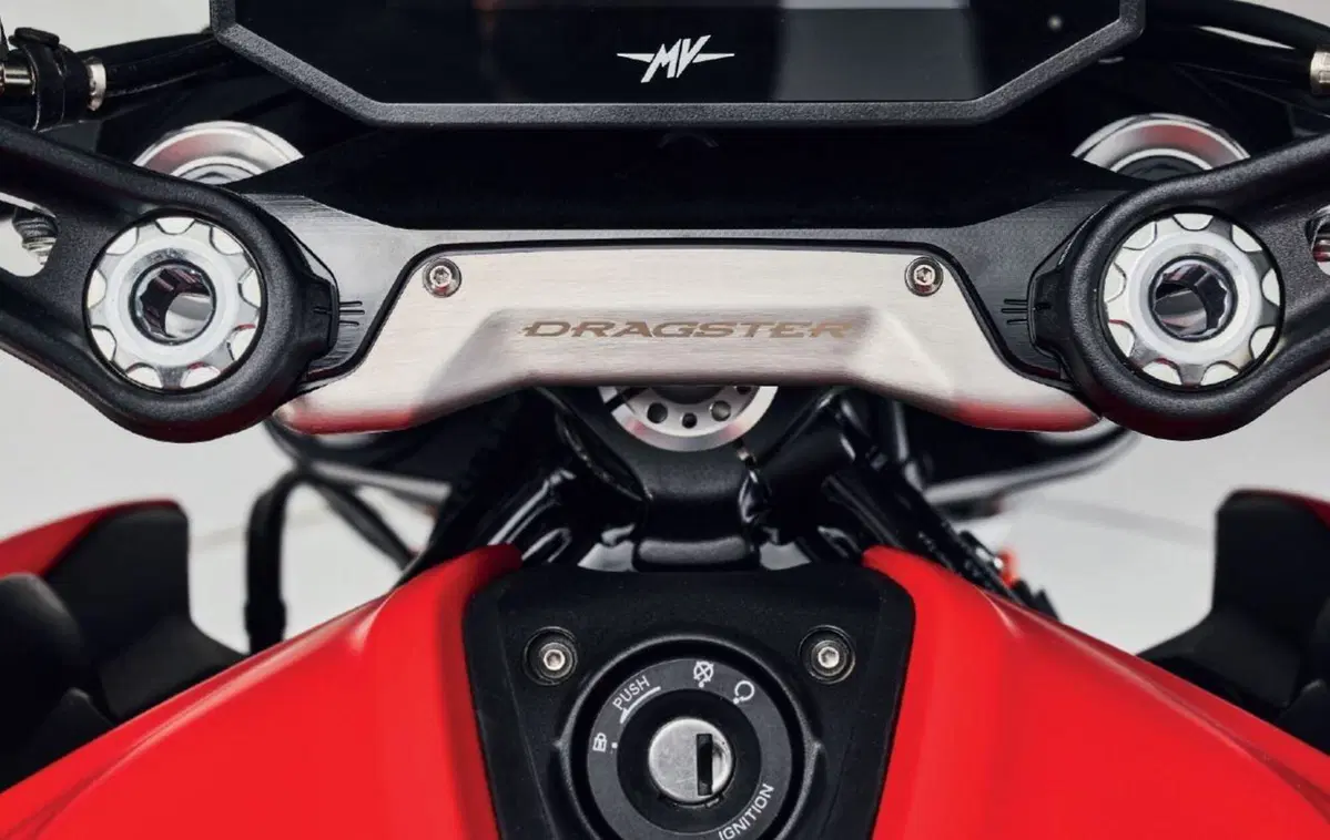 MV Agusta Dragster 800 m.y. 2021: quattro le versioni (6)