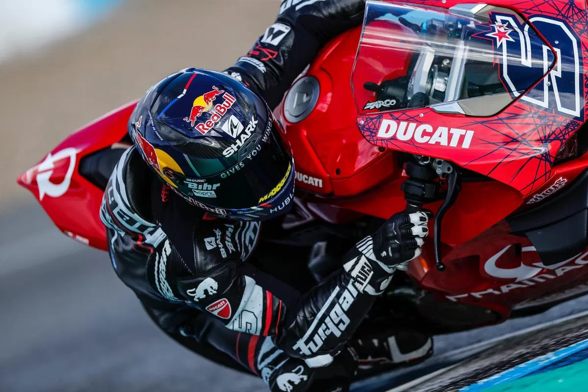 MotoGP. Piloti Ducati al completo sulla Panigale V4 [GALLERY] (14)