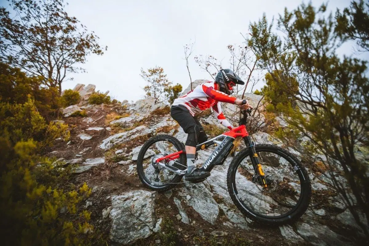 Ducati TK-01RR: enduro vero con la e-bike italiana | TEST 2021 (5)