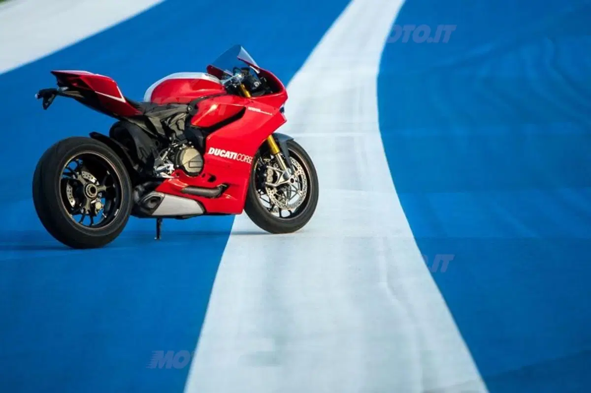 Ducati 1199 Panigale R  (21)