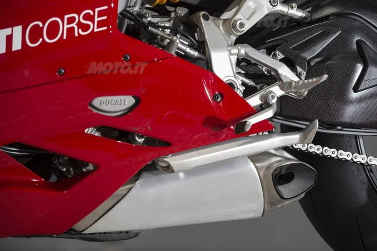 Ducati 1199 Panigale R  (23)