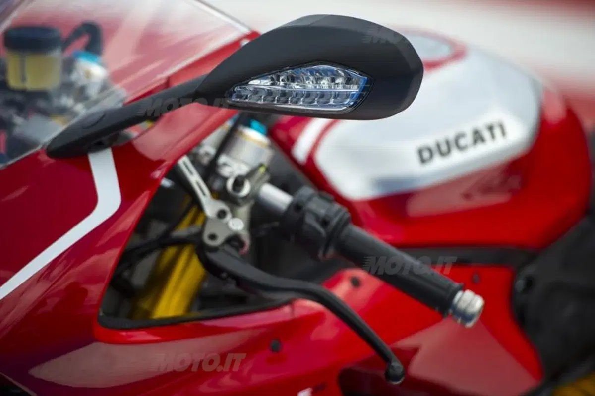 Ducati 1199 Panigale R  (30)