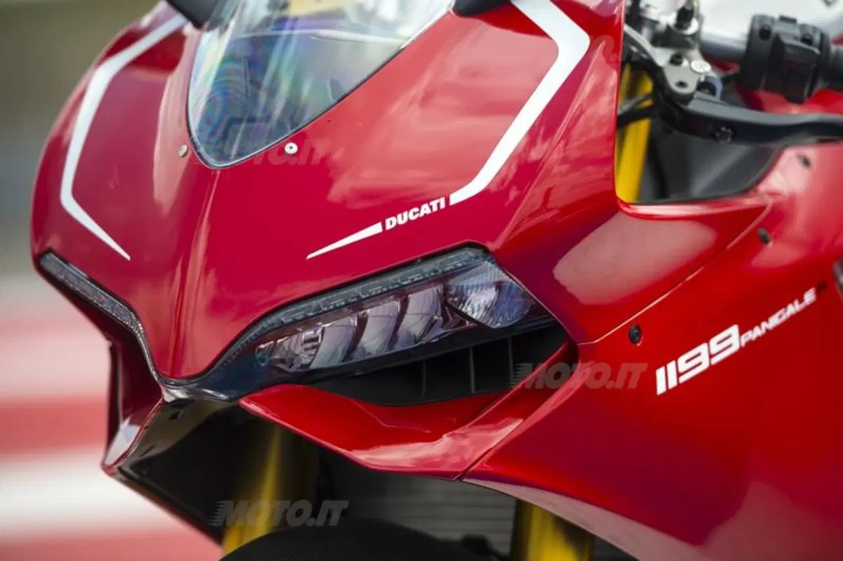 Ducati 1199 Panigale R  (31)