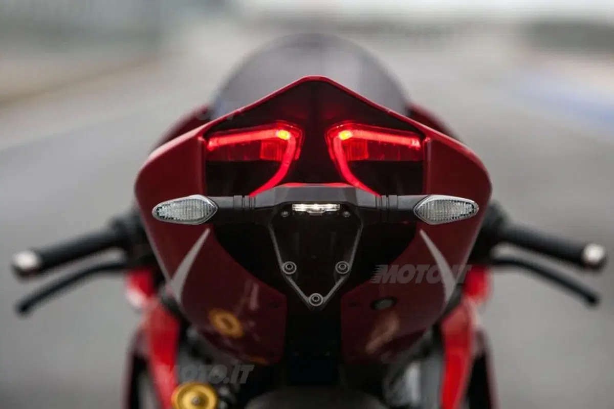 Ducati 1199 Panigale R  (34)