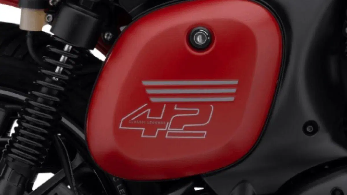 Jawa “42” 2021.  Nuova versione café racer (3)