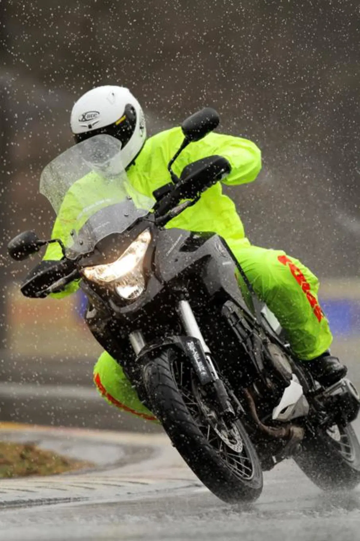 Test Metzeler Tourance Next. Il nuovo pneumatico maxi enduro vince anche sul bagnato  (5)