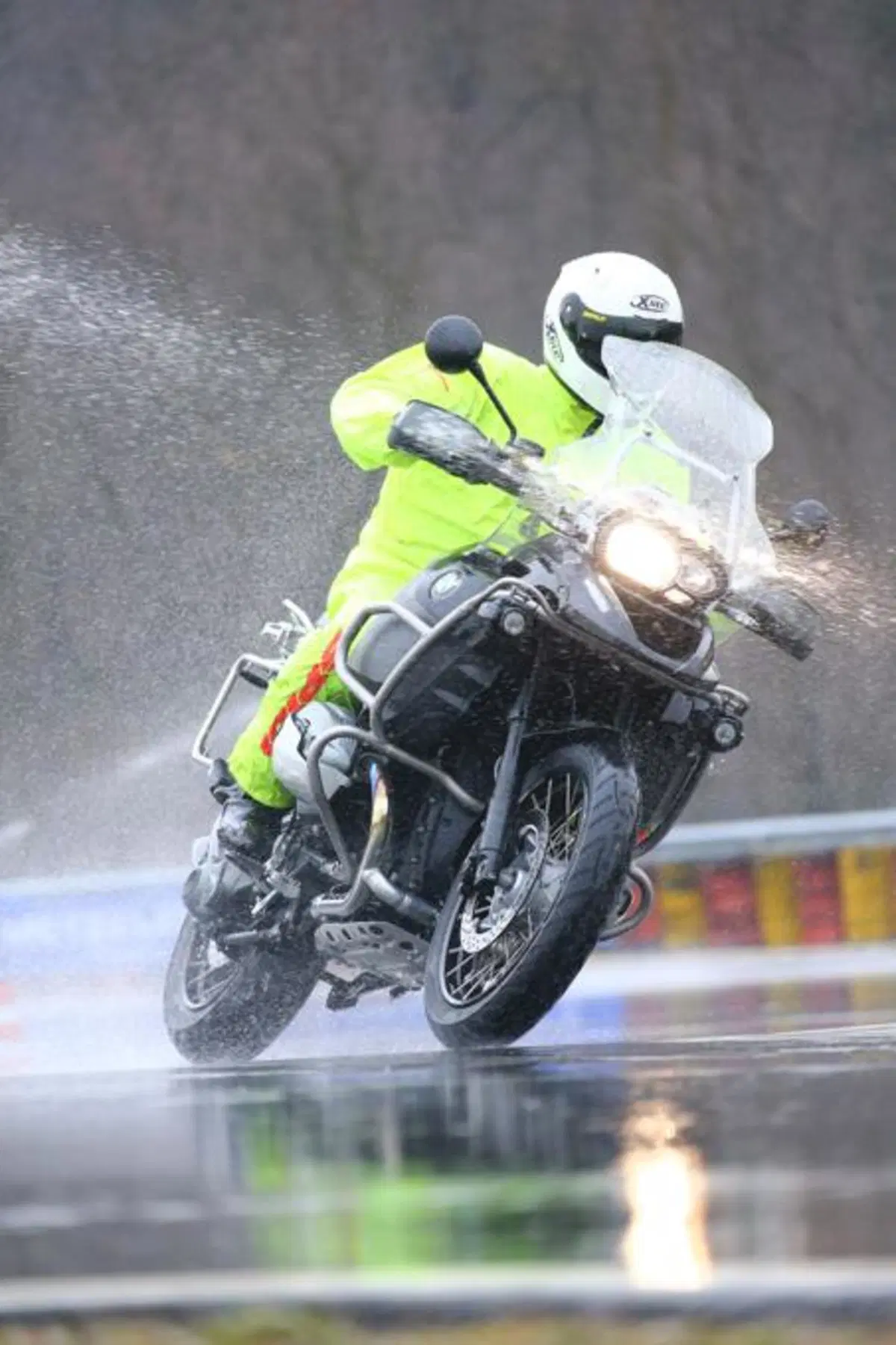 Test Metzeler Tourance Next. Il nuovo pneumatico maxi enduro vince anche sul bagnato  (10)