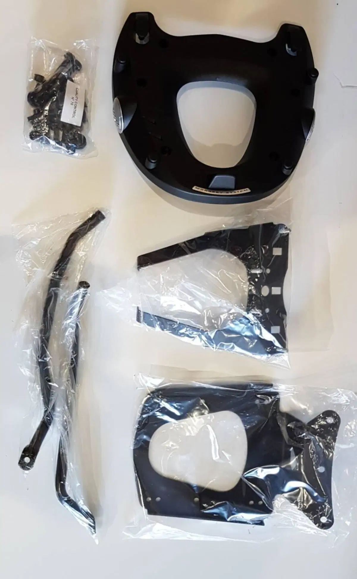 OOFFERTA!!! PORTAPACCHI GIVI PER YAMAHA TMAX 500