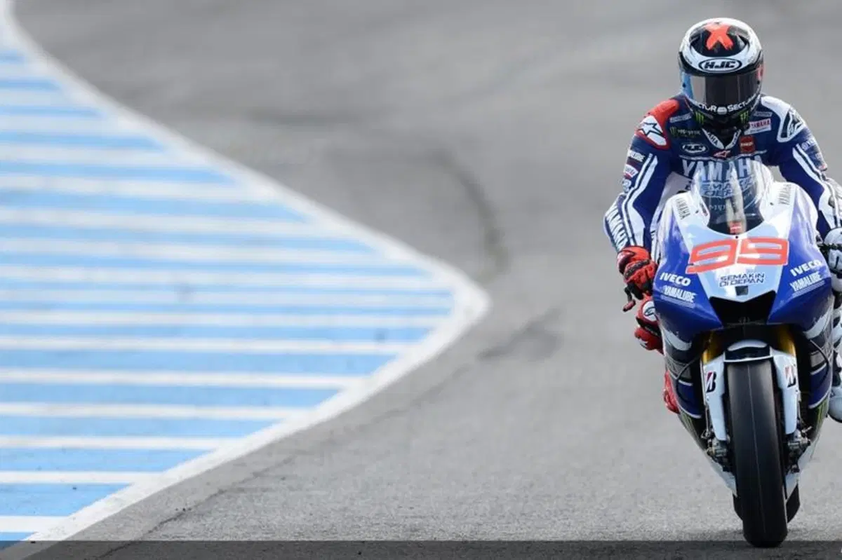 Rossi: "Me la posso giocare con Lorenzo", e gli altri non stanno a guardare (6)