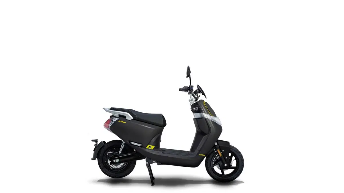 La "M" gialla rivela il marchio Motron Motorcycles: il Gruppo KSR espande la famiglia (7)