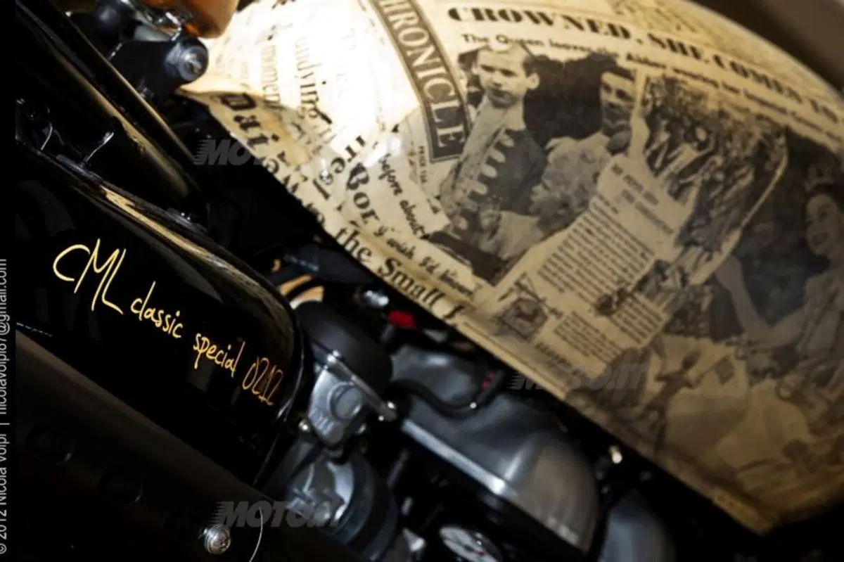 CML Classic Special: Triumph Thruxton Queen Elizabeth Coronation (7)